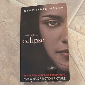 Twilight Saga: Eclipse Book
